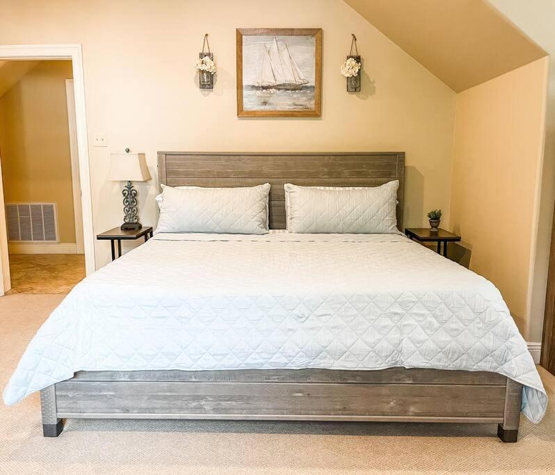 Pet Friendly Tranquil Cottage With Fire-Pit And Seasonal Hot Tub Sept-March Minutes To Beaches Dauphin Island Exterior photo