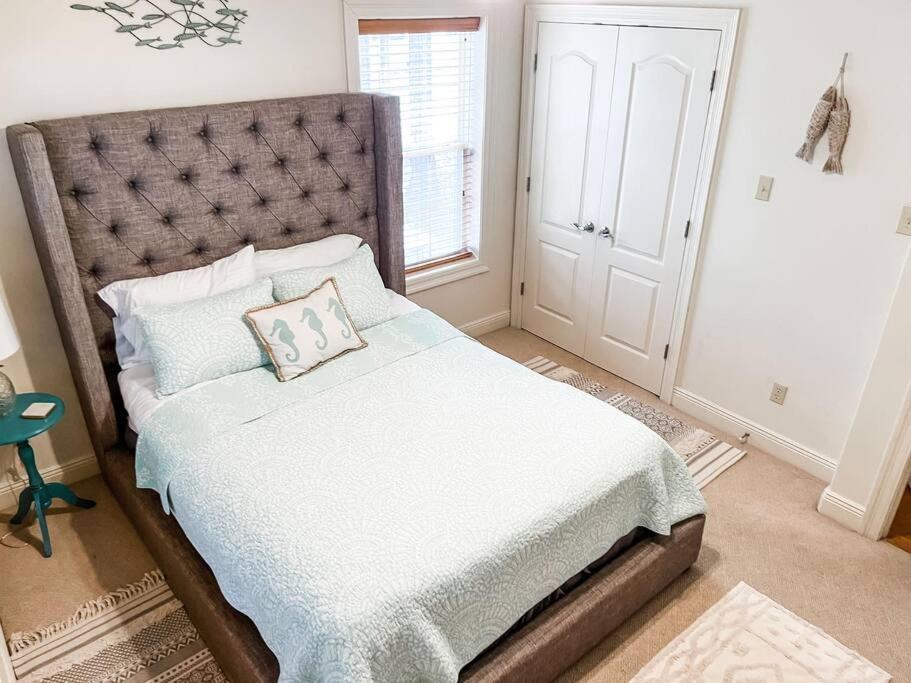 Pet Friendly Tranquil Cottage With Fire-Pit And Seasonal Hot Tub Sept-March Minutes To Beaches Dauphin Island Exterior photo