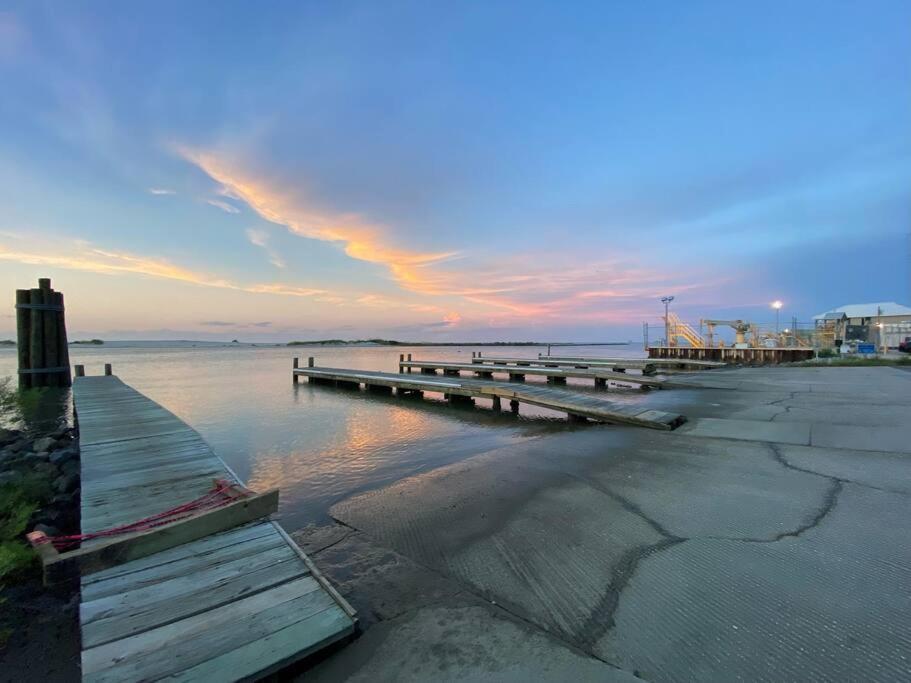 Pet Friendly Tranquil Cottage With Fire-Pit And Seasonal Hot Tub Sept-March Minutes To Beaches Dauphin Island Exterior photo
